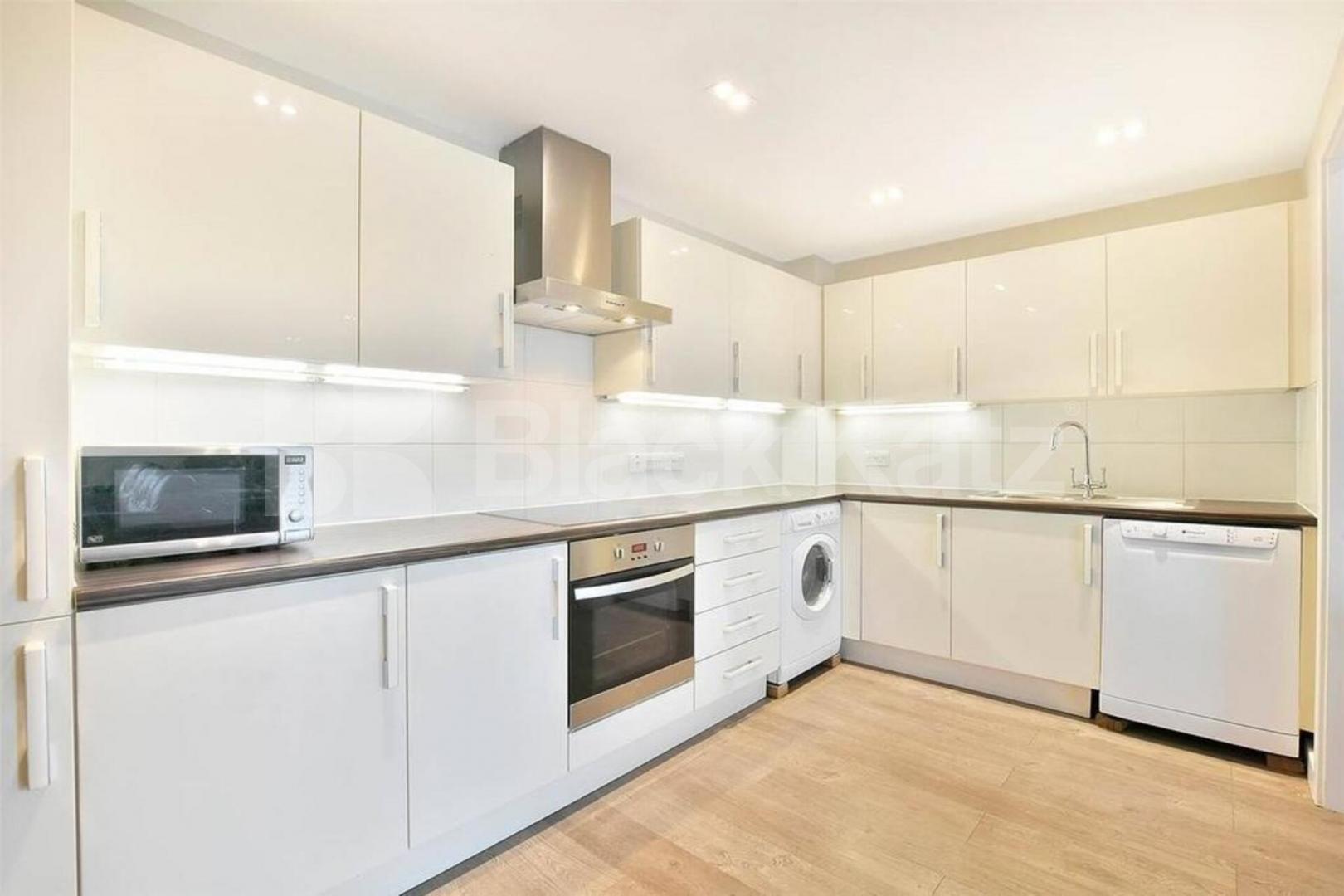 Modern 4 bedroom within a new development close to shoreditch Park Mintern Street, Shoreditch Park